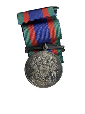 WW2 Canadian Volunteer Service Medal Full Size In Box - Image 1 of 4