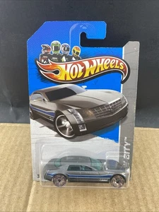 Hot Wheels HW City Cadillac Sixteen Concept Street Power, MEHRERE ARTIKEL VERSAND $1 - Bild 1 von 3