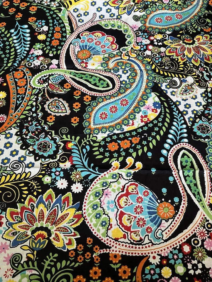 2 Yards Paisley single length  Printed cotton fabric dress making sewing crafts - Image 1 of 4