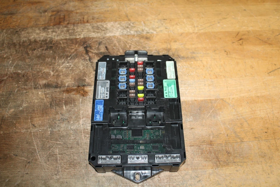 2013 2014 2015 JAGUAR XF интерьер под приборной панелью BCM тела управления модуль предохранитель коробка💯 - Изображение 1 из 4