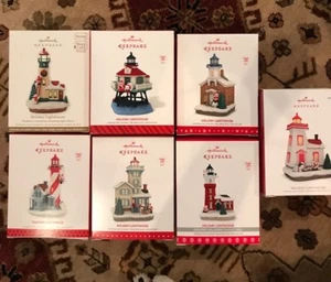  Hallmark Holiday Lighthouse LOT Komplettsatz 7 2012 bis 2018 Brandneu  - Bild 1 von 11