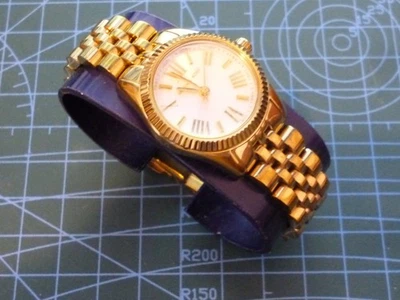 LADIES MICHAEL KORS MK-3229 GOLD QUARTZ WATCH GOOD CONDITION KEEPING TIME D3 - Image 1 of 4