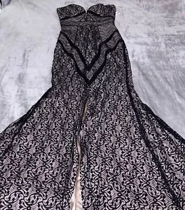 Neu mit Etikett - Bariano Aberdeen trägerloses Kleid - mehrspitziger Schlitz schwarz Spitze/gold Größe 8 LESEN - Bild 1 von 24