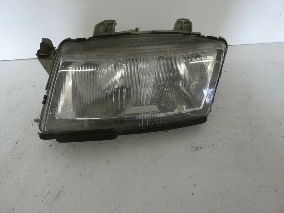 Saab 9-3 BJ 2001 Scheinwerfer links - Bild 1 von 1