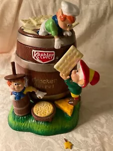 Vintage KEEBLER ELFEN 2000 KNACKERFASS KEKSDOSE SELTEN! Ex Zustand mit kleinem Makel - Bild 1 von 13