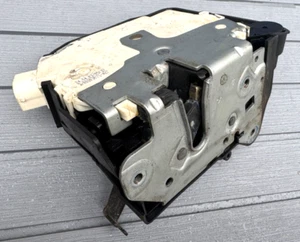Range Rover L322 RHD Central Locking Front Right Door Lock CWC500040 - Picture 1 of 4