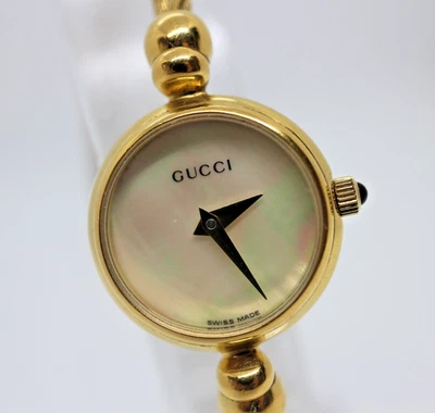 [Casi COMO NUEVO] GUCCI 2700L 20mm Esfera Blanca Cuarzo Vintage Reloj para Mujer JAPÓN Foto 1 de 4