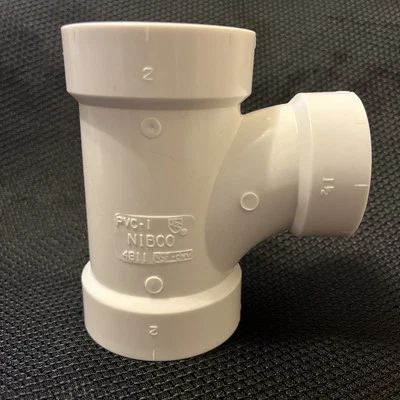 Camiseta reductora sanitaria Nibco 2"x 2"x 11/2" horario 40 Foto 1 de 4