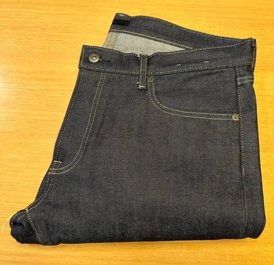 Jeans masculino Uniqlo Selvedge 35 X 27,5” azul fino reto tecido cru Kaihara - Imagem 1 de 4