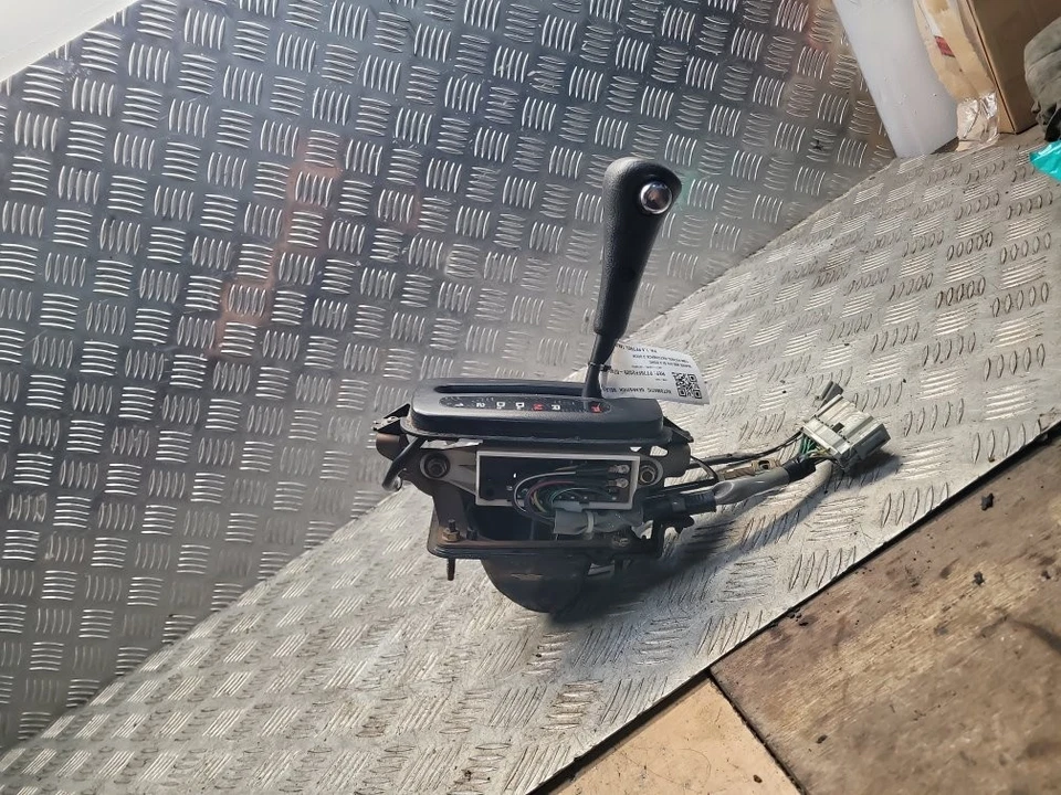 ROVER 200 214 SI 1995-2000 AUTOMATIC GEARSTICK SELECTOR  - Image 1 of 4