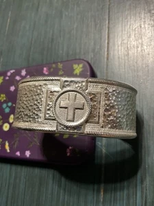 Montana Silversmith’s Slip On Bracelet/ Columbus Montana - Picture 1 of 4