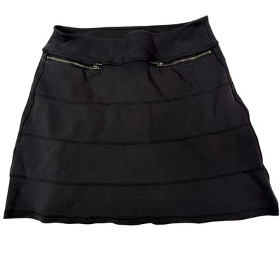 Saia casual feminina Athleta preta com zíper acento linha A tamanho P - Imagem 1 de 4