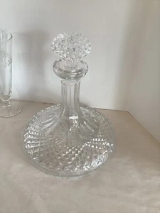 Crystal Ships Decanter & Stopper - 9 inches tall with stopper - Picture 1 of 18