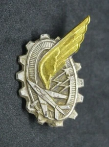 L’école des Mécaniciens de l’Armée de l’Air French Military enamel badge Drago - Picture 1 of 3