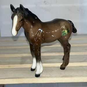 Beswick Puledro in Fetlocks Marrone Lucido Cavallo Bianco - Foto 1 di 7