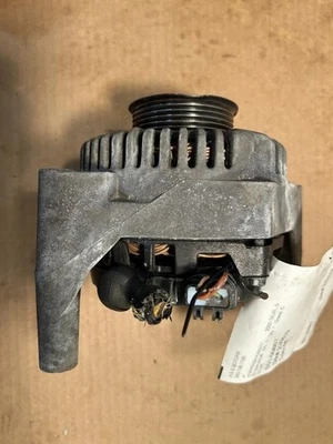 Alternador Ford Taurus 2000-2001 3,0 L DOHC 130A Foto 1 de 2