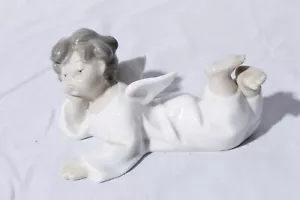 Vintage Lladro #4541 Engel liegend Porzellan Figur Rentner - Bild 1 von 6