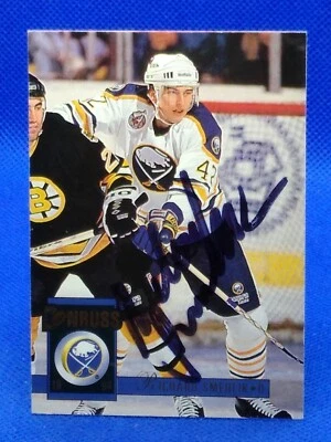 Richard Smehlik 1993-94 Donruss #40 PERSONAL AUTOGRAPH Buffalo Sabres - Image 1 of 2