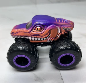 Purple Velociraptor MONSTER JAM Thottle Monster Truck 2023 1/64 Machines Promo - Picture 1 of 5