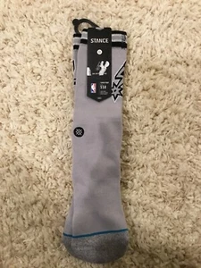 NBA San Antonio Spurs Socks Men's Size Medium New with tags - Picture 1 of 2