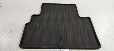 Alfombrilla trasera izquierda infiniti q50 2014 2015 2016 Foto 1 de 4