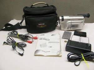 JVC CyberCam GR-DVF10 Digital Video Camcorder outfit -  TESTED WORKING GOOD - Picture 1 of 15