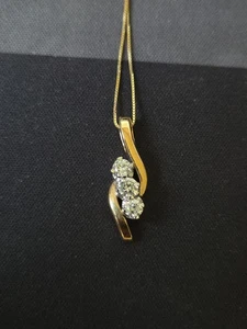 14k Yellow Gold Diamond 1/2 Ct Pendant Necklace 3-stone - Picture 1 of 2