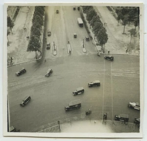 Paris. Le rond-point de l'Étoile vu du sommet de l'Arc de Triomphe. Années 30. - Picture 1 of 1