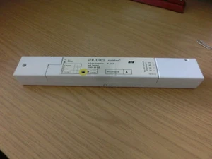 JUNG 2081 IR EB KNX / EIB IR Infrarotsensor mit Taster - Bild 1 von 5