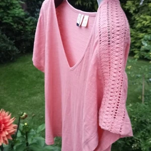 Roxy Starry Dream Tee Terra Cotta V Neck Crocheted Size 12 New - Picture 1 of 12