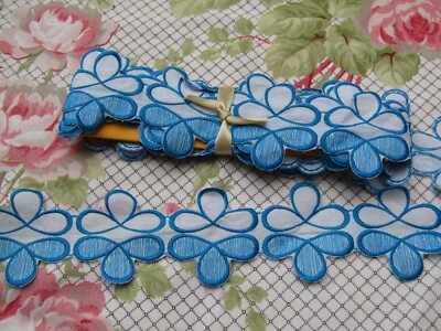 370 cm de galon  brodé  ancien  largueur 6 cm - Photo 1/3