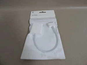 Genuine Apple VGA Adapter for iPad, iPhone and iPod Touch (30-pin to VGA) A1368 - Picture 1 of 9