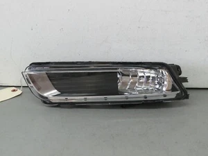 2013 2014 2015 2016 VOLKSWAGEN CC LEFT SIDE FOG LIGHT - Picture 1 of 8