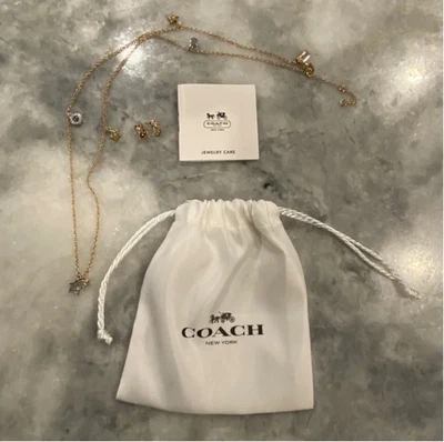 Juego de collar y pendientes Coach Charm nuevo sin etiquetas Foto 1 de 4