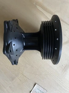 Gruppo mozzo tamburo freno posteriore originale Kawasaki KDX200 1983. 41034-1060 NOS - Foto 1 di 6
