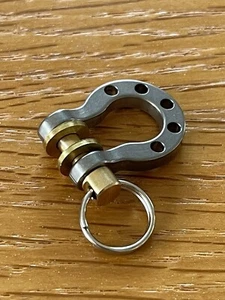 EDC Titan Ti Glückshufeisen 🧲 Schlüsselanhänger, Schlüsselring, Brieftaschenkette, Silber, 1" - Bild 1 von 12