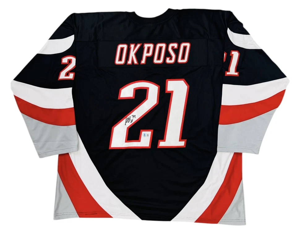 Camiseta deportiva autografiada firmada por Kyle Okposo Buffalo Sabres personalizada Beckett certificado de autenticidad Foto 1 de 3