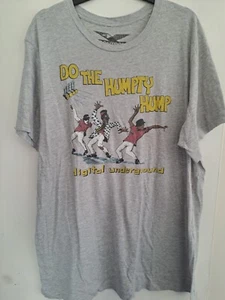 CAMISETA OFICIAL DIGITAL UNDERGROUND 'DO THE HUMPTY JOROBA' - GRIS, TALLA XL - Imagen 1 de 4
