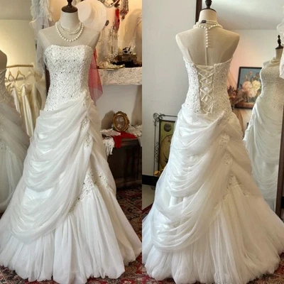 Vintage Wedding Dresses Strapless Lace Beading Ruffles A Line Bridal Gowns - Image 1 of 4