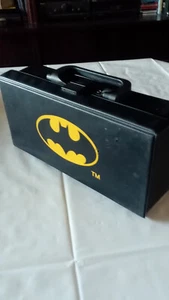 Batman 1989 OHHA Hörspiel-Cassetten-Koffer, wie neu, 26 cm, tolles Zubehör - Bild 1 von 5