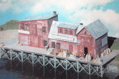 NORTHEASTERN SCALE MODELS SAM CAHOON'S FISH PIER  HO GAUGE CRAFT WOOD KIT - Image 1 of 4