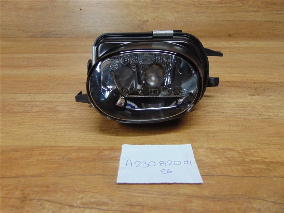 Faro antiniebla derecho genuino mercedes w203/c209/w211/c215/r230 - a2308200456 Foto 1 de 1