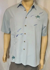 Bamboo Cay Shirt Mens MEDIUM Blue Button Up Embroidered Turtle Camp Resort - Picture 1 of 12
