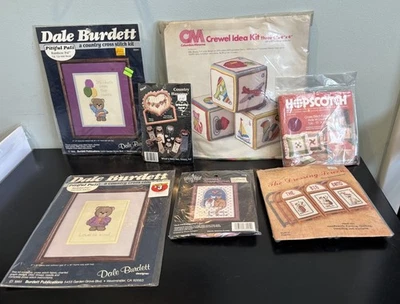 Lote de 7 Perchas Artesanales Punto de Cruz Contado Crewel Idea Kit Tela Country Más Foto 1 de 4