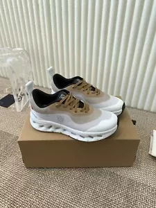 NEU On x LOEWE Cloudtilt 2.0 weiß braun Herren Freizeit Sportschuhe - Bild 1 von 9