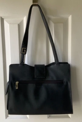 Bolso de hombro Guess negro mediano vintage muy único Foto 1 de 4