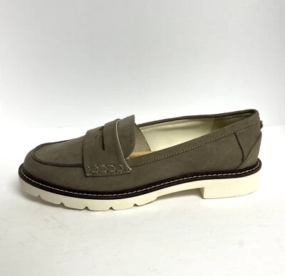 Mocasín Anne Klein Evelyn para mujer color topo 7,5 M Foto 1 de 4