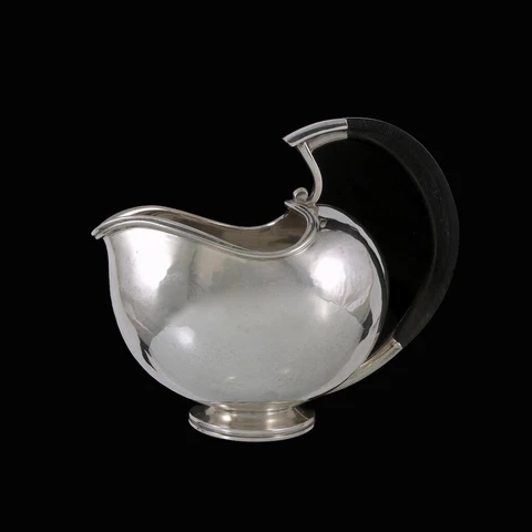 Georg Jensen. Art deco Sterling Silver Sauce Boat #606B - Harald Nielsen Cover