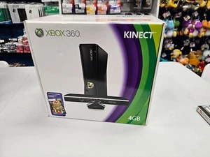 Xbox 360 4GB Kinect System **NEW** - Picture 1 of 4