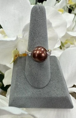 Anillo de cóctel de perlas negras y diamantes .15 quilates T.W. Oro amarillo 14K Foto 1 de 4